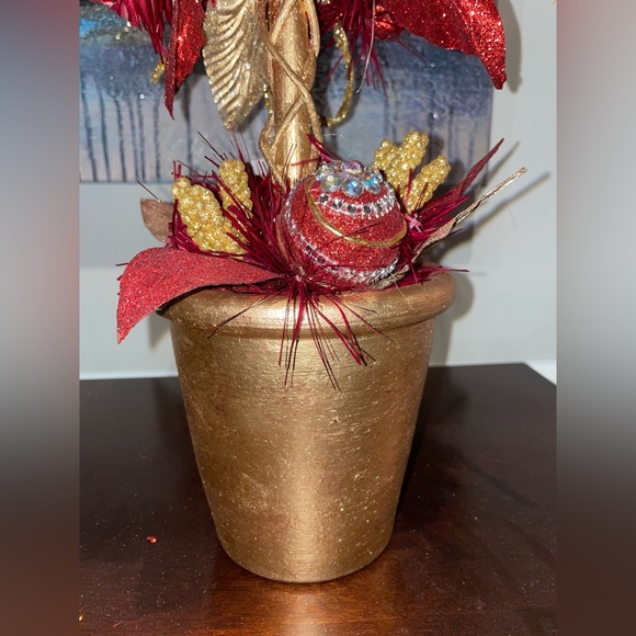 Valentine’s Day Floral Topiary Tree - Picture 7 of 8